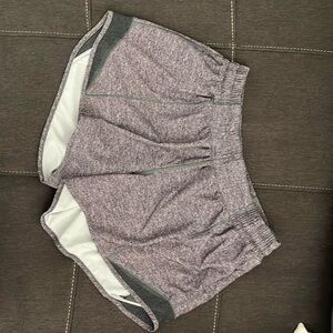 🍋 Lululemon hotty shot shorts low rise 4”